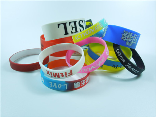 硅膠手環(huán)批發(fā)多少錢？硅膠手環(huán)批發(fā)廠家